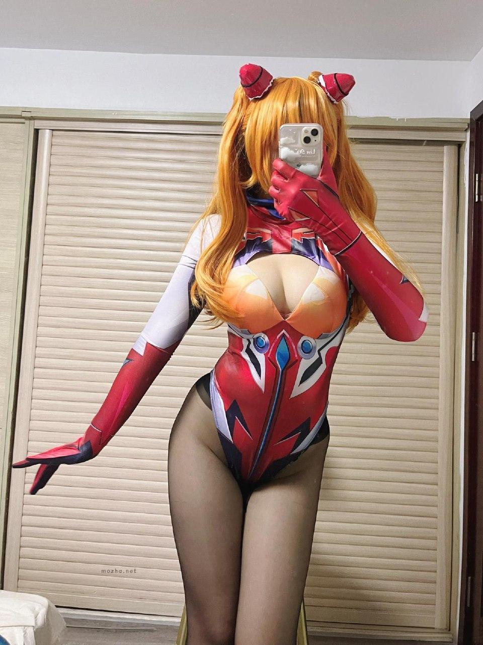 美邵女Baby – Cos高开叉黑丝【8P】